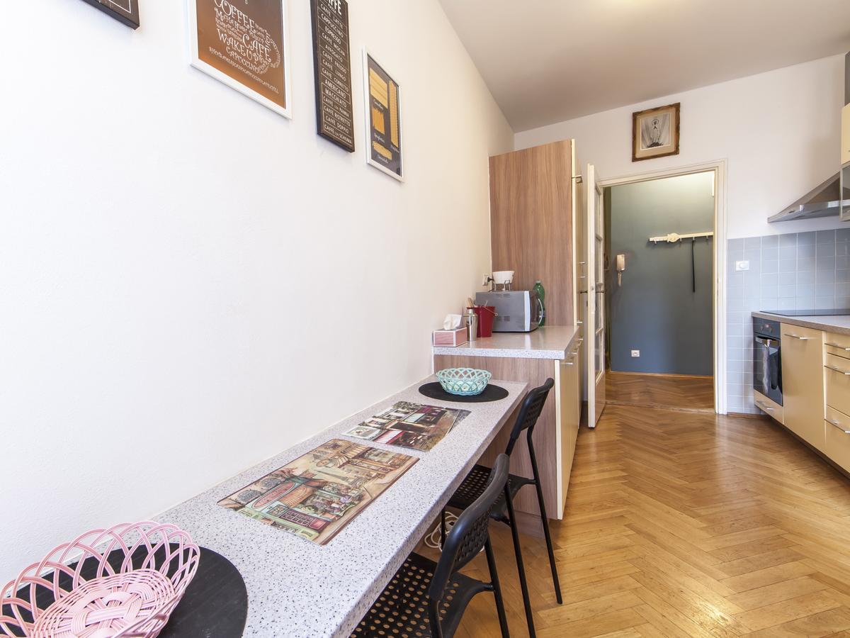 Modern Central Apartment Dlouha Прага Экстерьер фото